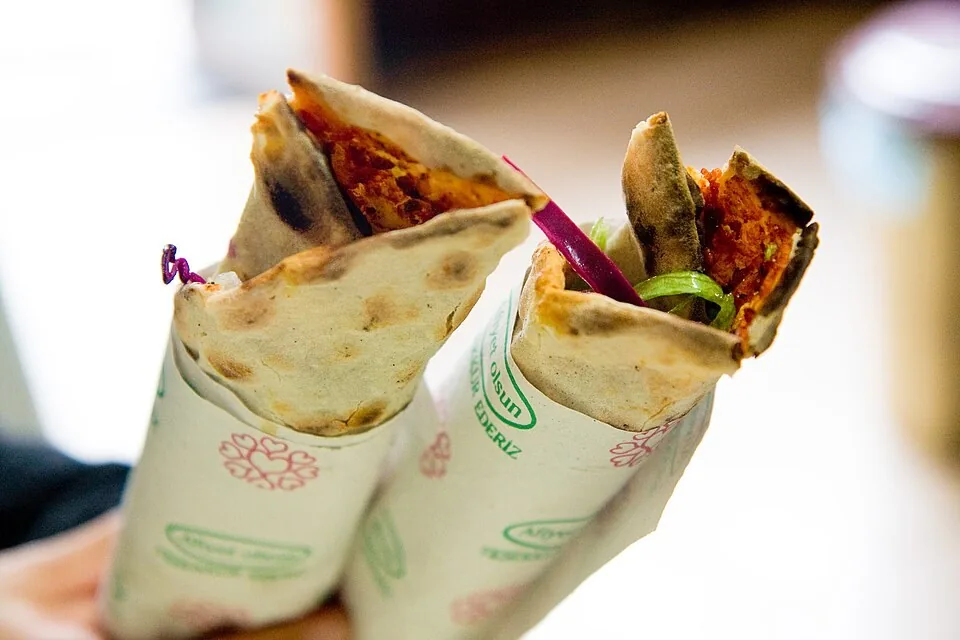 Lahmacun Arası Kebap Dürüm